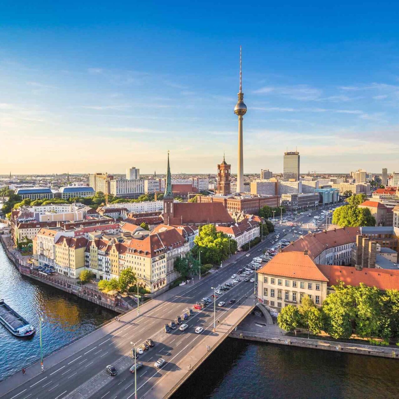 https://phenomglobaltravels.com/wp-content/uploads/2018/09/destination-berlin-05-1280x1280.jpg