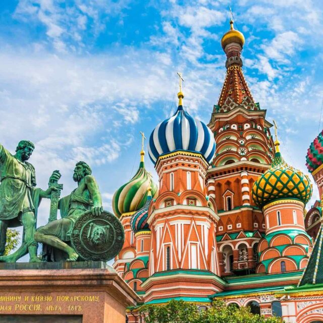 https://phenomglobaltravels.com/wp-content/uploads/2018/09/destination-moscow-01-640x640.jpg